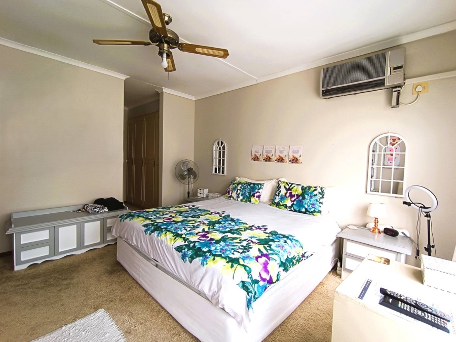 3 Bedroom Property for Sale in Langenhovenpark Free State